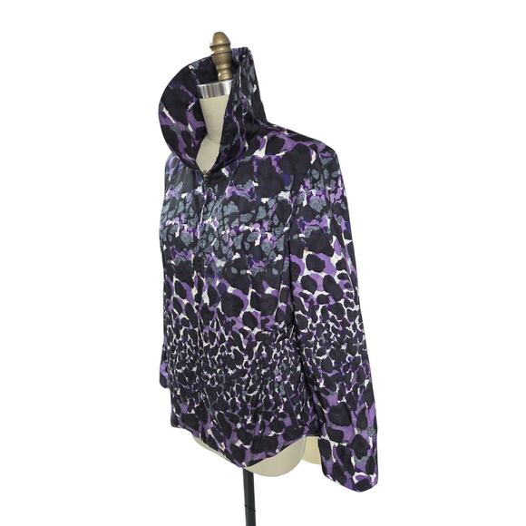 Chico’s Zenergy Purple Print Zip Jacket Size 3 Excellent - Picture 3 of 6